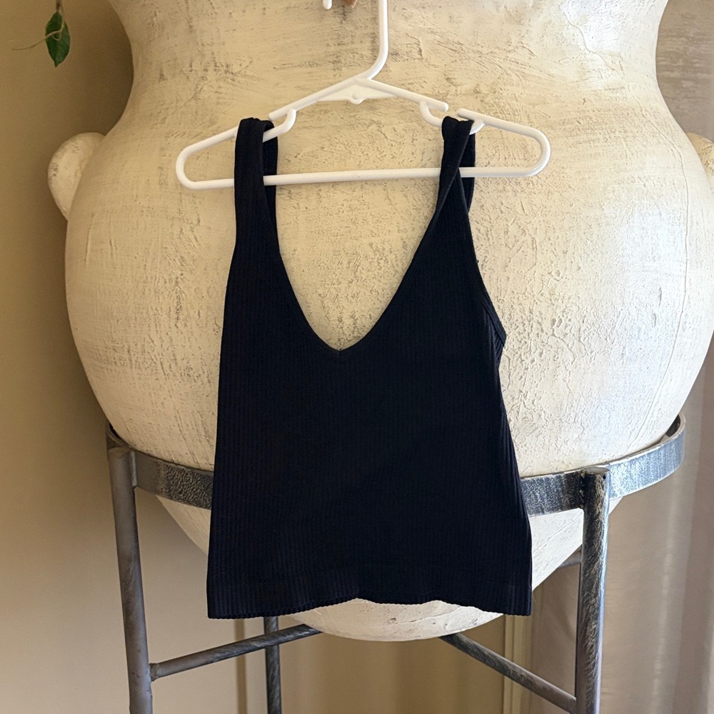 Aura Black Ribbed Tank Top